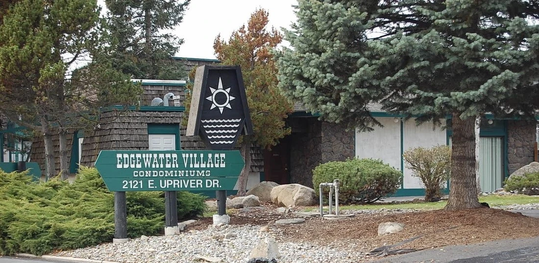 Edgewater Village community grounds